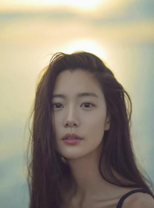一对一视频聊天网站 蛇蝎美人